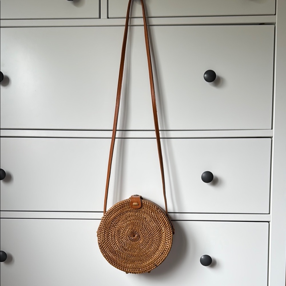 Golden Brown Rattan Crossbody Bag with Spiral Design